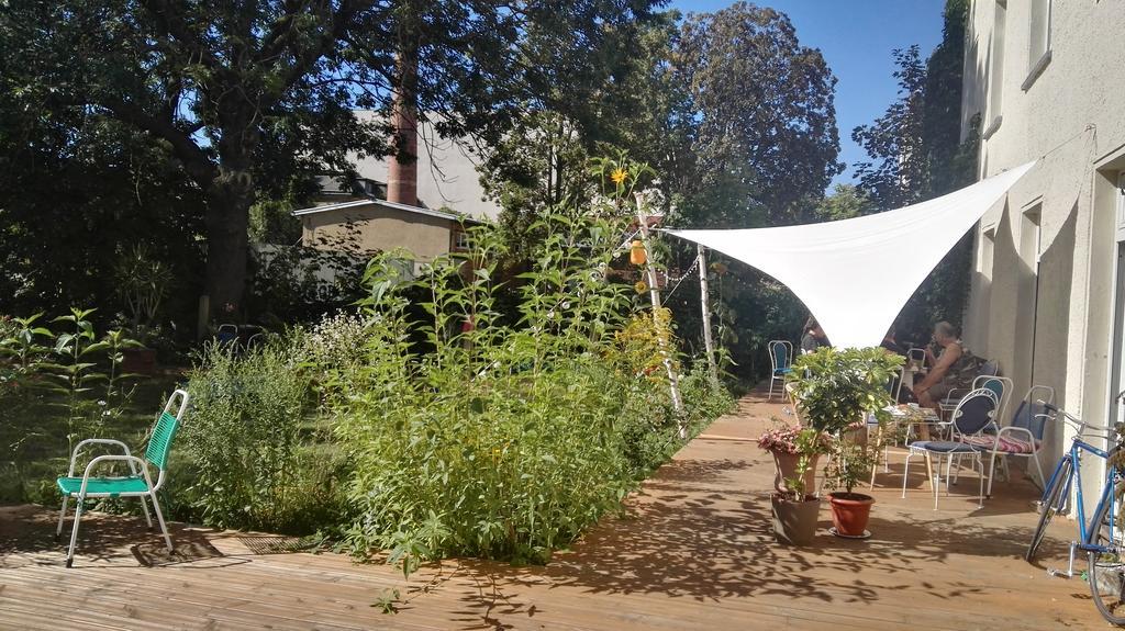 Hostel & Garten Eden Λειψία Εξωτερικό φωτογραφία